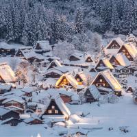 北陸旅遊｜年度盛會~白川鄉合掌村點燈.A5飛驒牛.國寶彥根城.採草莓.金箔DIY.蕎麥麵體驗.雙溫泉五日｜名古屋萬怡