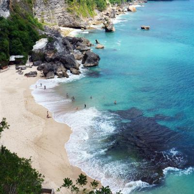 安寧日｜峇里島旅遊｜巨型妖怪遊街,網美梯田鳥巢,神鷹廣場,全新ICON購物中心,SPA五日(6人成行/含稅)