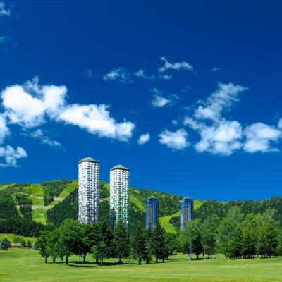 北海道旅遊｜保證入住星野度假村.支笏湖.微笑海灘.水之教堂.北海道神宮.浪漫小樽.螃蟹溫泉美食五日