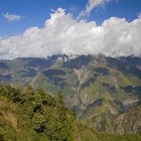 台東｜藍皮解憂號.南橫美景.六口溫泉.埡口雲瀑大關山.知本金聯世紀酒店2日｜高雄出發｜四人成行（９人商務車）