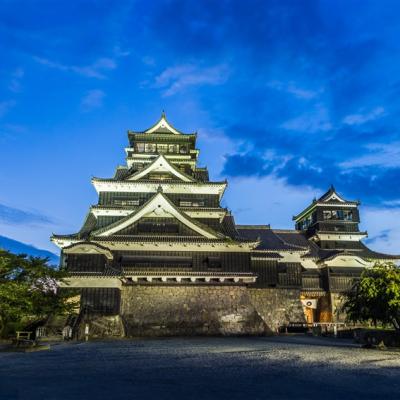 限定九州旅遊｜無自理餐|三大名城熊本城.萌熊電鐵.企鵝水族館.長崎觀景斜坡車五日｜保住一晚五星