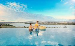 RHM Luxury Hotel And Suite