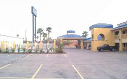 Windwater Inn and Suites