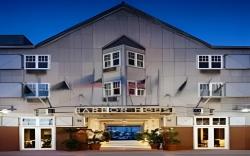 Harbor House Hotel and Marina