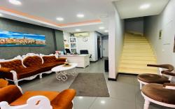 Unique Suite Hotel