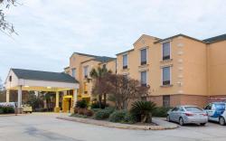 Comfort Suites Port Allen - Baton Rouge