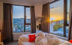 Glue Hotel