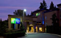 Holiday Inn Express and Suites Surrey By IHG
