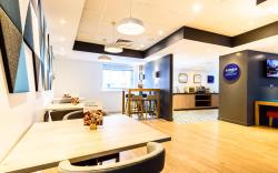 Holiday Inn Express Portsmouth Gunwharf Quays By IHG