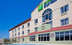 Holiday Inn Express Hotel & Suites Live Oak By IHG