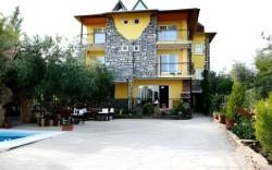 Melrose House Hotel