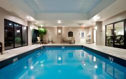 Holiday Inn Express & Suites Newport News By IHG