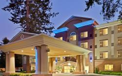 Holiday Inn Express & Suites Lacey – Olympia By IHG