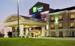 Holiday Inn Express Hotel & Suites Center By IHG