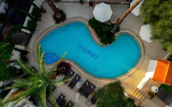 Elegance East Hotel