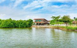 Nilakma Lagoon Hotel