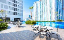 Infinity Pool Signature - Saigon Riverside