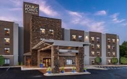 Four Points by Sheraton Charlotte - Lake Norman