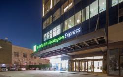 Holiday Inn Express Kaifeng City Center By IHG