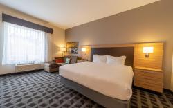 TownePlace Suites Petawawa