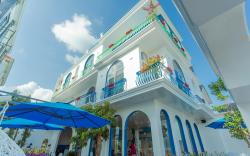 Santorini House And Coffee