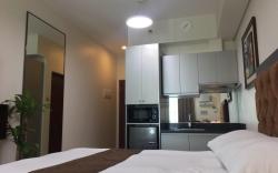 Studio unit at The Beacon Makati near Greenbelt