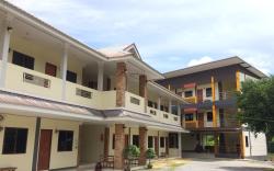 Thanakit Hotel