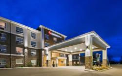 Best Western Plus Lacombe Inn Suites
