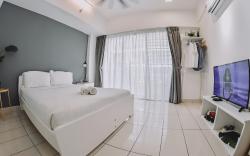 Deluxe Double Rail Suite Aeropod [ Near KK City ]
