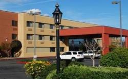 Oxford Suites Redding