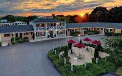 Port Inn and Suites Portsmouth, an Ascend Collection Hotel