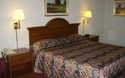 Harrisonville Inn & Suites
