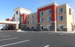 Comfort Suites Redding - Shasta Lake