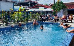 Real Vang Vieng Backpacker Hostel