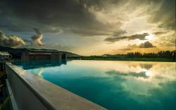 Oceanstone - modern condo near BangTao beach