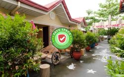 RedDoorz @ Prince JB Beach Resort Zambales