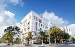 Maple Suite Hotel