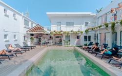 Surf Inn Boutique Backpackers