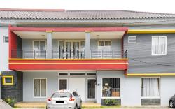 RedDoorz near Siloam Karawaci 3