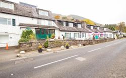 OYO Clachan Cottage Hotel