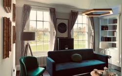 The Midsummer Common - Modern & Spacious 2BDR House with Garden