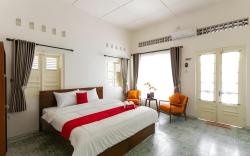 RedDoorz Syariah near Titik Nol Yogyakarta