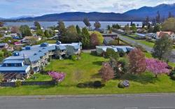 Explorer Motel and Apartments