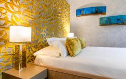 COBALTO Suite with Terrace & views