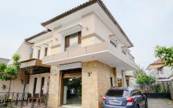 OYO 1509 Candi Panggung Family Guest House Syariah