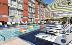 Hotel Caza Fishermans Wharf