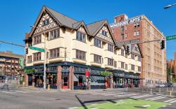 College Inn - European-Style Hotel