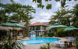 The Sharks Tail Dive Resort