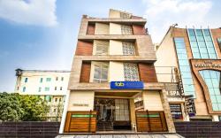 FabHotel The Royal CM Plaza