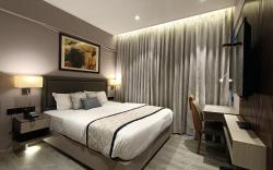 Hotel Highway Inn